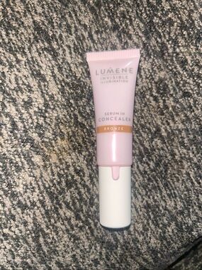 Lumene Invisible Illumination Serum In Concealer - Bronze